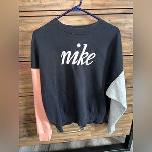 Medium Nike Crewneck